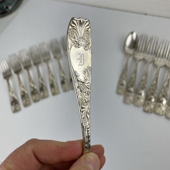 Gorham Royal Flowering Crown 1887 Silver Plate 12 Dinner 9 Salad Forks 1 Spoon - Picture 8 of 16